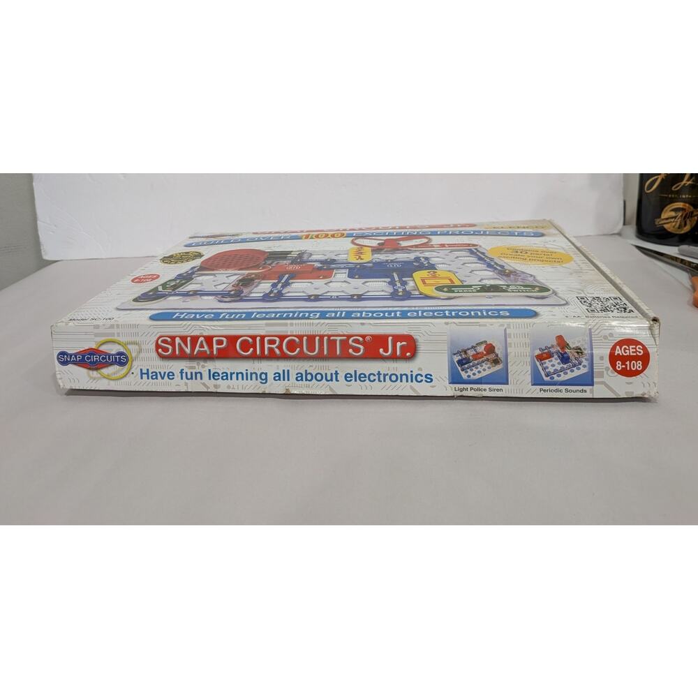 Elenco Snap Circuits Jr. SC-100 Electronics Educational Toy Kit - Picture 8 of 10